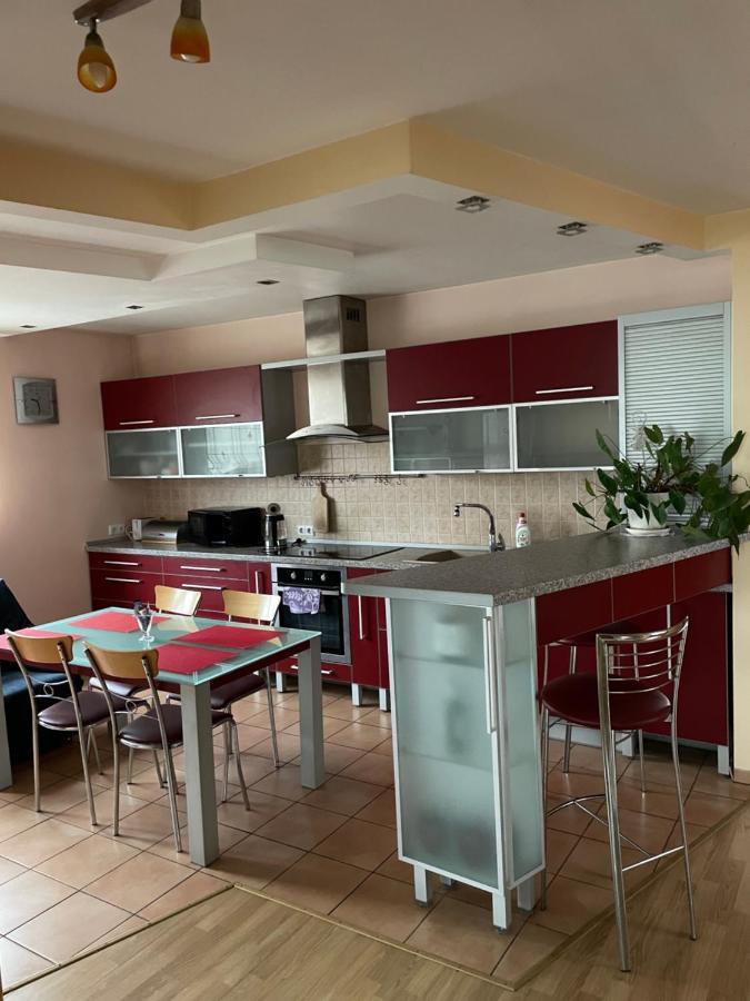 Vila Roze Nakvyne راسينياي المظهر الخارجي الصورة